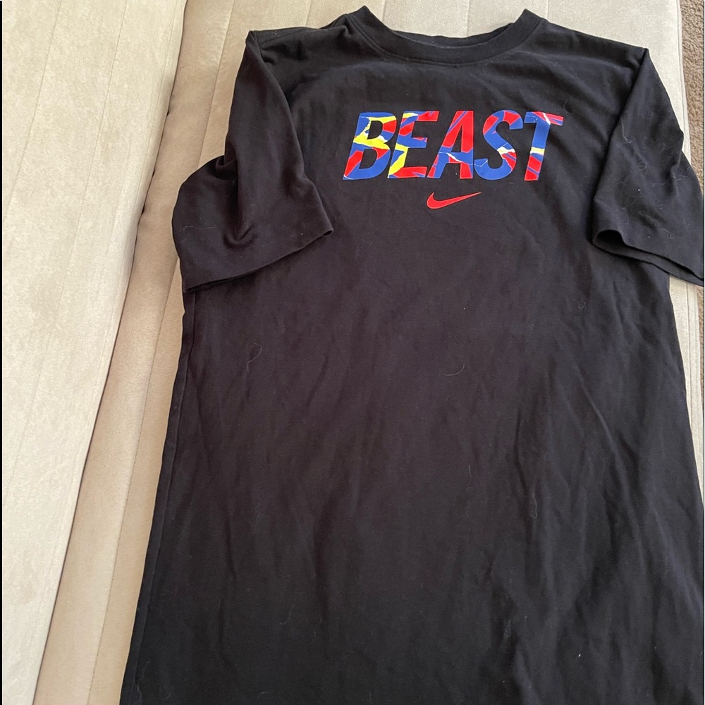 NIKE T-SHIRT